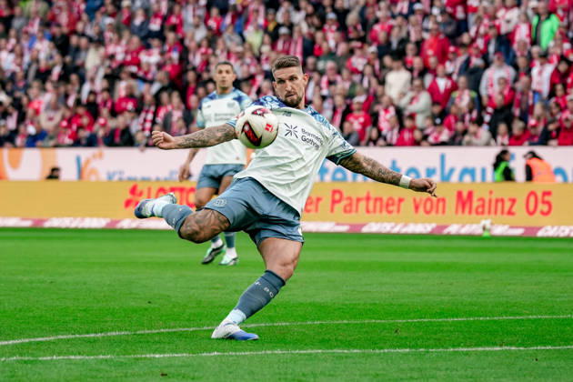Deutschland: Fussball Saison 2026 2027 , 1. Bundesliga , 5. Spieltag , 1. FSV Mainz 05 vs. Bayer 04 Leverkusen - MEWA-Arena (Mainz) : Robert Andrich (Bayer 04 Leverkusen, 8) Tor zum 0:1, Schuss, Torschuss, am Ball, im Ballbesitz Mainz MEWA-Arena Deutschland Germany Copyright: xBennetxLongx