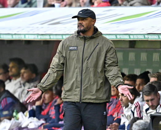 10.10.2026, Fussball Bundesliga 2026 2027, 5.Spieltag, FC Augsburg - FC Bayern München, in der WWK-Arena Augsburg, Trainer Manuel Baum (FC Augsburg) unzufrieden