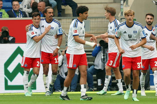 10.10.2026, xrekx, Fussball 1.Bundesliga, TSG 1899 Hoffenheim - Hamburger SV v.l. Torjubel nach dem Tor zum celebrating the goal celebrate 0:1 durch Yussuf Poulsen (Hamburger SV) mit Nicolas Capaldo (Hamburger SV) (DFL DFB REGULATIONS PROHIBIT ANY USE OF PHOTOGRAPHS as IMAGE SEQUENCES and or QUASI-VIDEO) Sinsheim