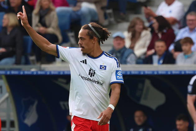 10.10.2026, xrekx, Fussball 1.Bundesliga, TSG 1899 Hoffenheim - Hamburger SV v.l. Torjubel nach dem Tor zum celebrating the goal celebrate 0:1 durch Yussuf Poulsen (Hamburger SV) (DFL DFB REGULATIONS PROHIBIT ANY USE OF PHOTOGRAPHS as IMAGE SEQUENCES and or QUASI-VIDEO) Sinsheim