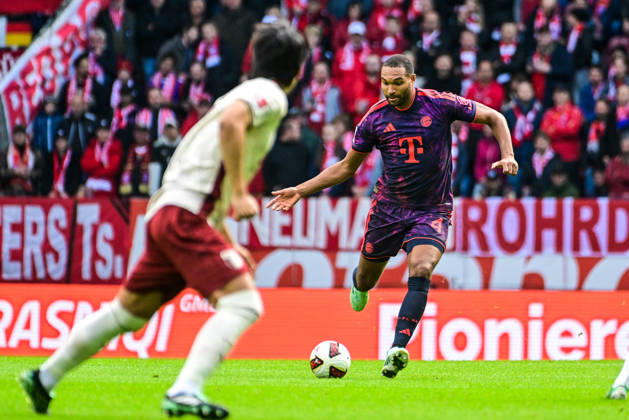 10.10.2026, GER, Fußball, Herren, 1. Bundesliga, 5. Spieltag, FC Augsburg vs FC Bayern München Jonathan Tah (Bayern Muenchen, 4) Augsburg WWK-Arena Bayern Deutschland Copyright: xNordphotox xHafnerx