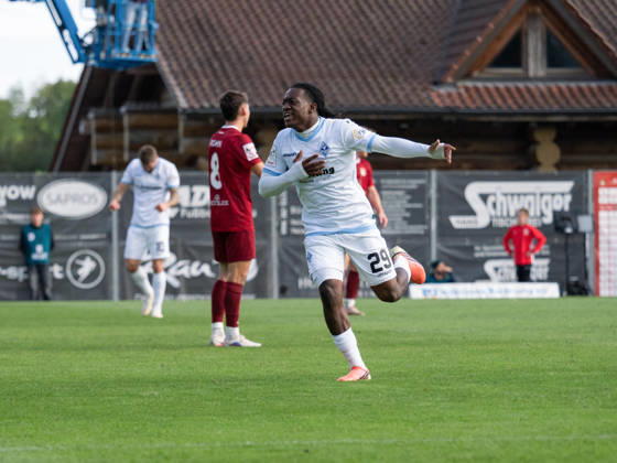 TOR zum 1:4 durch Nolan Muteba N Tumba (SV Waldhof Mannheim, 29) Torjubel GER, Fussball, SG Sonnenhof Grossaspach vs. SV Waldhof Mannheim, 3. Liga, 8. Spieltag, Aspach, Saison 2026 2027, 10.10.2026 GER, Fussball, SG Sonnenhof Grossaspach vs. SV Waldhof Mannheim, 3. Liga, 8. Spieltag, Aspach, Saison 2026 2027, 10.10.2026 Aspach Copyright: xCarstenxSchweringx EP_CSG