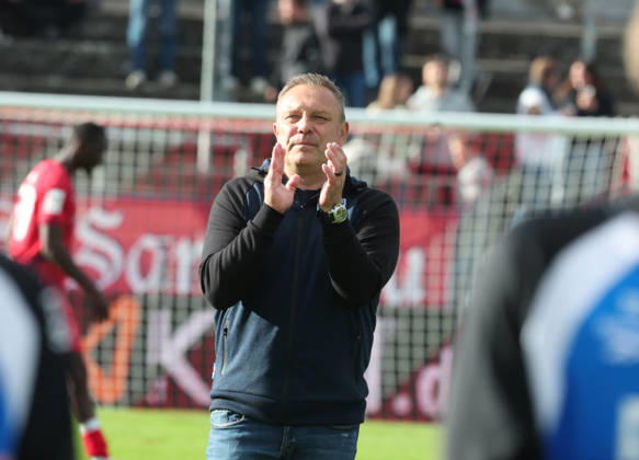 FC Würzburger Kickers- FC Hansa Rostock Würzburg 10.10..2026, Fußball 3.Liga FC Würzburger Kickers - FC Hansa Rostock Trainer AndrÃ Breitenreiter FC Hansa Rostock feiert den Sieg Akon Arena Bayern Deutschland