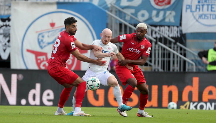 10.10.2026, xfsx, Herren, Fussball, Saison 2026 2027, 3. Liga, 8. Spieltag: FC Wuerzburger Kickers - FC Hansa Rostock v.li.: Wuerzburg AKON ARENA Bayern Deutschland