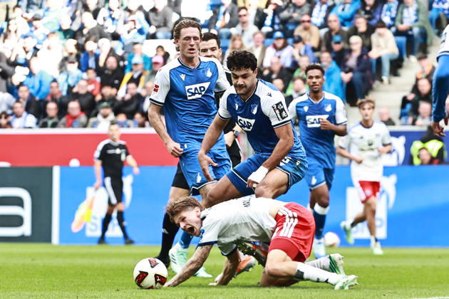 10.10.2026, xtvx, Fussball 1.Bundesliga, TSG 1899 Hoffenheim - Hamburger SV v.l. Zweikampf, Duell, duel, tackle, compete David Moller Wolfe (Hamburger SV) Ozan Kabak (TSG 1899 Hoffenheim) (DFL DFB REGULATIONS PROHIBIT ANY USE OF PHOTOGRAPHS as IMAGE SEQUENCES and or QUASI-VIDEO) Sinsheim