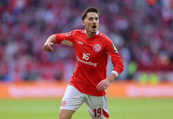 10.10.2026, Fussball Bundesliga, 1. FSV Mainz 05 - Bayer 04 Leverkusen, v.l., Torjubel zum 2:2 durch Anthony Caci (FSV Mainz 05), Goal celebration, celebrate the goal DFL DFB REGULATIONS PROHIBIT ANY USE OF PHOTOGRAPHS AS IMAGE SEQUENCES AND OR QUASI-VIDEO. xdcx Copyright: HMBxMedia Claus