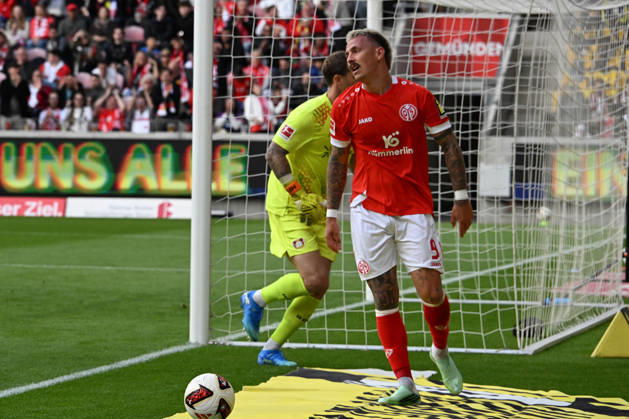 10.10.2026, xsltx, Fussball 1.Bundesliga, FSV Mainz 05 - Bayer 04 Leverkusen v.l. Philipp Tietz (FSV Mainz 05) (DFL DFB REGULATIONS PROHIBIT ANY USE OF PHOTOGRAPHS as IMAGE SEQUENCES and or QUASI-VIDEO) Mainz