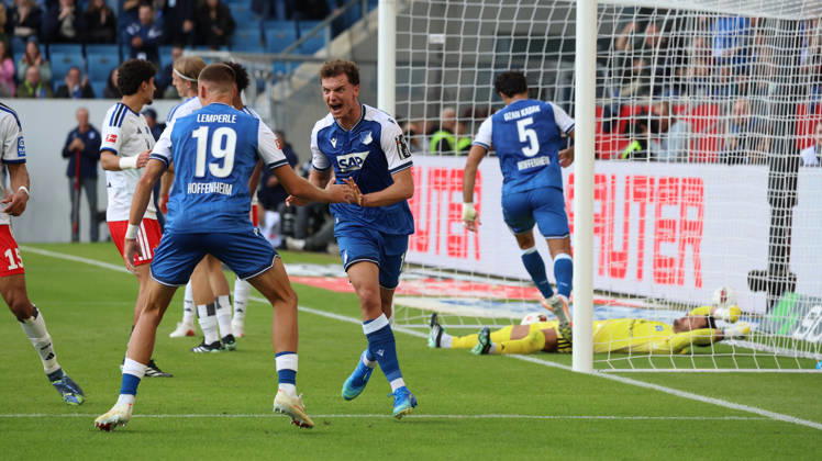 10.10.2026, xrekx, Fussball 1.Bundesliga, TSG 1899 Hoffenheim - Hamburger SV v.l. Torjubel nach dem Tor zum celebrating the goal celebrate 1:1 durch Fisnik Asllani (TSG 1899 Hoffenheim) (DFL DFB REGULATIONS PROHIBIT ANY USE OF PHOTOGRAPHS as IMAGE SEQUENCES and or QUASI-VIDEO) Sinsheim