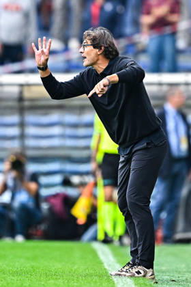 October 10, 2026, Genoa, ITALY: Fiorentina s Italian head coach Paolo Vanoli during the Italian Serie A soccer match Genoa Cfc vs Acf Fiorentina at Luigi Ferraris stadium in Genoa, Italy, 10 October 2026. ANSA STRINGER. Serie A - Genoa Cfc Vs Acf Fiorentina  - ZUMAa110 20261010_zaf_a110_014 Copyright: xStringerx