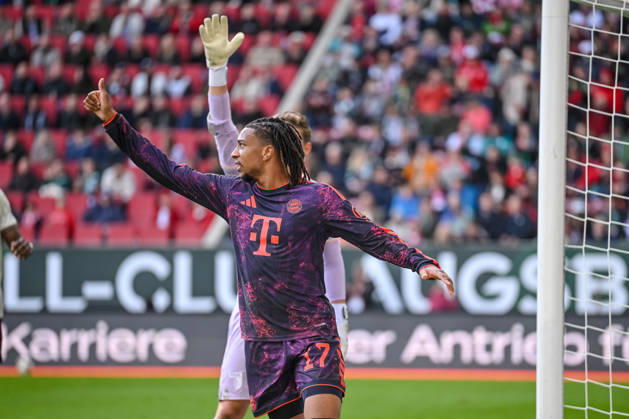 Michael Olise (FC Bayern Muenchen) gestikuliert, gestik waehrend des spiels der 1. Bundesliga zwischen FC Augsburg und FC Bayern Muenchen, WWK Arena am 10. October 2026 in Augsburg, Deutschland. (Foto von Harry Langer DeFodi Images) +++ Michael Olise (FC Bayern Muenchen) gestures during the Bundesliga match between FC Augsburg and FC Bayern Muenchen at WWK Arena on October 10, 2026 in Augsburg, Germany. (Photo by Harry Langer DeFodi Images) DFB DFL REGULATIONS PROHIBIT ANY USE OF PHOTOGRAPHS AS IMAGE SEQUENCES AND OR QUASI-VIDEO. (Photo by Harry Langer DeFodi Images) DFB DFL REGULATIONS PROHIBIT ANY USE OF PHOTOGRAPHS AS IMAGE SEQUENCES AND OR QUASI-VIDEO. -