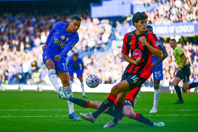 Chelsea v Bournemouth, Premier League AFC Bournemouth defender Adam Smith (15) blocks a shot from Chelsea midfielder Morgan Rogers (17) during the Premier League match between Chelsea and Bournemouth at Stamford Bridge, London, UK on 10 October 2026. London Stamford Bridge Greater London UK Editorial use only DataCo restrictions apply See www.football-dataco.com , Copyright: xDennisxGoodwinx PSI-24979-0023