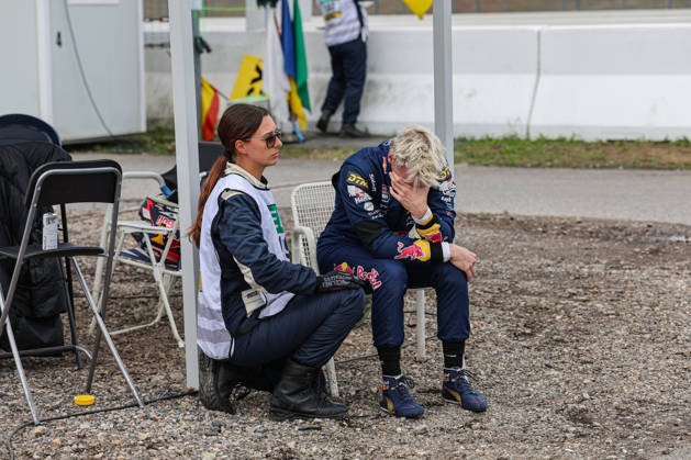 DTM (German Touring Car Championship) - 10.10.2026 - Round 8, Hockenheimringring on 10.10.2026. Accident : Luca Engstler (D Red Bull Team Abt, 130), Lamborghini Temerario GT3, disappointed, dissatisfied, frustration Baden-Württemberg Deutschland Copyright: xO.Franke,xSportblen.dex