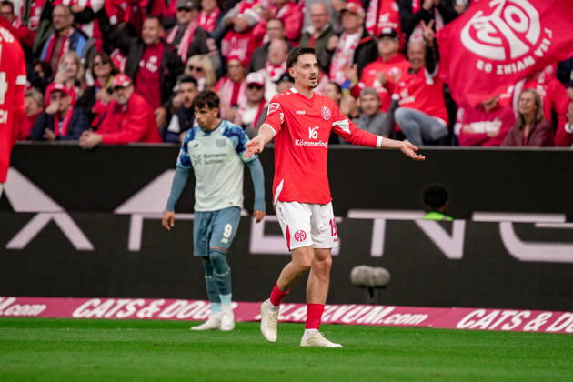 Deutschland: Fussball Saison 2026 2027 , 1. Bundesliga , 5. Spieltag , 1. FSV Mainz 05 vs. Bayer 04 Leverkusen - MEWA-Arena (Mainz) : Anthony Caci (1. FSV Mainz 05, 19) Geste, Gestik, Emotion, nach dem Tor Mainz MEWA-Arena Deutschland Germany Copyright: xBennetxLongx