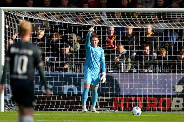 Eredivisie: Go Ahead Eagles v Sparta Rotterdam Deventer - Goalkeeper Michael Brouwer of Sparta Rotterdam shoots during the eighth competition round of the 2026 2027 Eredivisie season. The match is set between Go Ahead Eagles and Sparta Rotterdam at De Adelaarshorst on 10 October 2026 in Deventer, Netherlands. (Hero Images Danny de Groot) Copyright: xDannyxdexGrootx