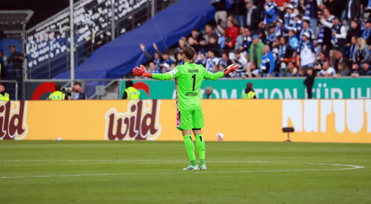 10.10.26 TSG 1899 Hoffenheim - Hamburger SV Deutschland, Sinsheim, 10.10.2026, Fussball, Bundesliga, Saison 2026 2027, TSG 1899 Hoffenheim - Hamburger SV: Oliver Baumann (TSG 1899 Hoffenheim).