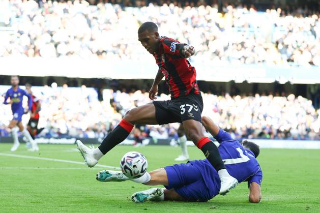 Rayan of AFC Bournemouth rides the tackle of Pedro Neto of Chelsea Chelsea v Bournemouth, Premier League, Football, Stamford Bridge, London, UK - 10 Oct 2026London Stamford Bridge United Kingdom EDITORIAL USE ONLY No use with unauthorised audio, video, data, fixture lists, club league logos or live services. Online in-match use limited to 120 images, no video emulation. No use in betting, games or single club league player publications. Copyright: xSimonxDael Shutterstockx 17206021ab