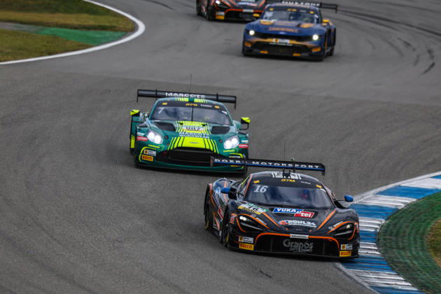 DTM, 15. + 16. Rennen Hockenheim 2026 16 McLaren 720S GT3 Evo, Dörr Motorsport: Timo Glock, 7 Aston Martin Vantage AMR GT3 EVO, Comtoyou Racing: Nicki Thiim - picture by Gruppe C Photography Sachsenring Hockenheimring Baden-Württemberg Germany Copyright: xGruppexCxPhotographyx