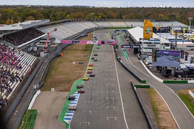 DTM, 15. + 16. Rennen Hockenheim 2026 16 McLaren 720S GT3 Evo, Dörr Motorsport: Timo Glock, 8 Aston Martin Vantage AMR GT3 EVO, Comtoyou Racing: Nicolas Baert, 64 Ford Mustang GT3, HRT Ford Racing: Finn Wiebelhaus - picture by Gruppe C Photography Sachsenring Germany Copyright: xGruppexCxPhotographyx