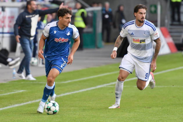 v. li. im Bild Sean Dulic (Hoffenheim 25) Lex Tyger Lobinger (Duisburg 45) 10.10.2026 ¢ Fussball ¢ MSV Duisburg vs TSG 1899 Hoffenheim II, Schauinsland-Reisen-Arena, Duisburg, DFB DFL REGULATIONS PROHIBIT ANY USE OF PHOTOGRAPHS AS IMAGE SEQUENCES AND OR QUASI-VIDEO NRW Germany