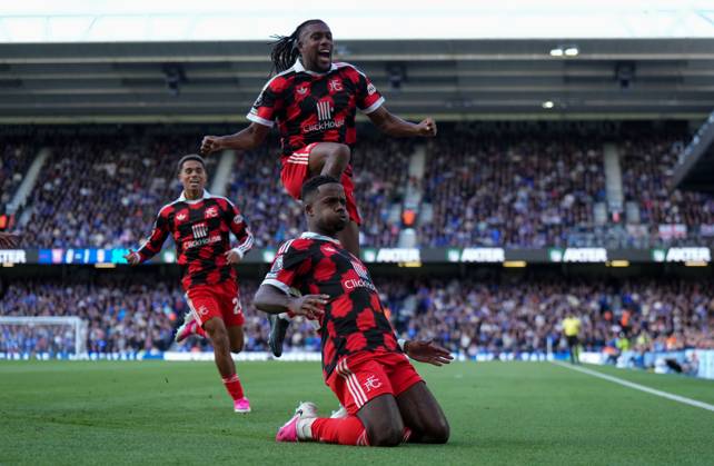 Ryan Sessegnon of Fulham celebrates their goal with team-mates, 0-1 Ipswich Town v Fulham, Premier League, Football, Portman Road, Ipswich, UK - 10 Oct 2026Ipswich Portman Road United Kingdom EDITORIAL USE ONLY No use with unauthorised audio, video, data, fixture lists, club league logos or live services. Online in-match use limited to 120 images, no video emulation. No use in betting, games or single club league player publications. Copyright: xJoexToth Shutterstockx 17206181bs