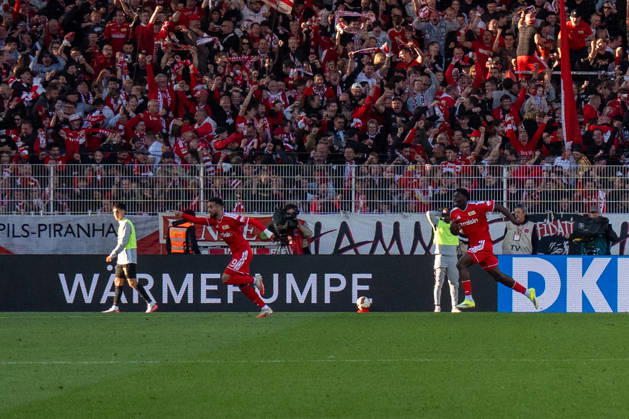 Deutschland: Fussball 1. Bundesliga, 5. Spieltag 2026 2027, 1.FC Union Berlin - SV Elversberg am 10.10.2026 in Berlin (Stadion An der Alten Försterei): Tor zum 1:0 Livan Burcu (1. FC Union Berlin, 9) Jubel, Freude, Torjubel, Emotionen Copyright: xSvenxHeidmannx