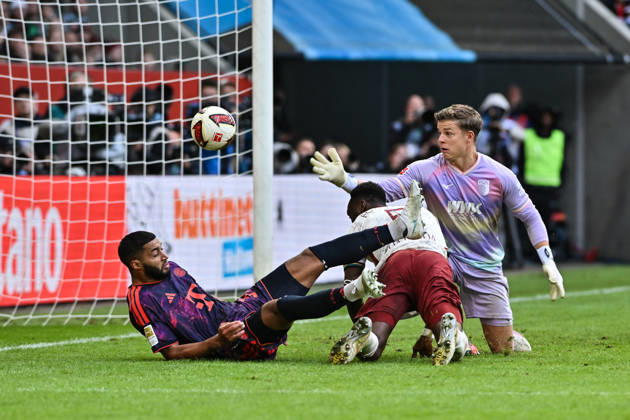 AUGSBURG, GERMANY; 10. OCTOBER: Ismael SAIBARI (FC Bayern Munich 34), Chrislain MATSIMA (FC Augsburg 5) und Finn DAHMEN (FC Augsburg 1) during the Bundesliga Match between FC Augsburg vs. FC Bayern Munich at Matchday 5 at WWK-Arena DFL REGULATIONS PROHIBIT ANY USE OF PHOTOGRAPHS AS IMAGE SEQUENCES AND OR QUASI-VIDEO Copyright: xBEAUTIFULxSPORTS Goldbergx