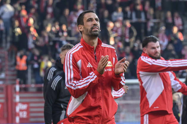 im Bild v.l.: Rani Khedira (Union Berlin, 08), Union siegt nach 90 plus 2 Minuten 1:0, Freude, Jubel, Zufriedenheit in den Gesichtern der Spieler, GER, Berlin, Fussball, 1. FC Union Berlin vs SV Elversberg, in der Alten Försterei, 10.10.2026, DFB DFL REGULATIONS PROHIBIT ANY USE OF PHOTOGRAPHS AS IMAGE SEQUENCES AND OR QUASI-VIDEO, Copyright: HMBxMedia UwexKoch