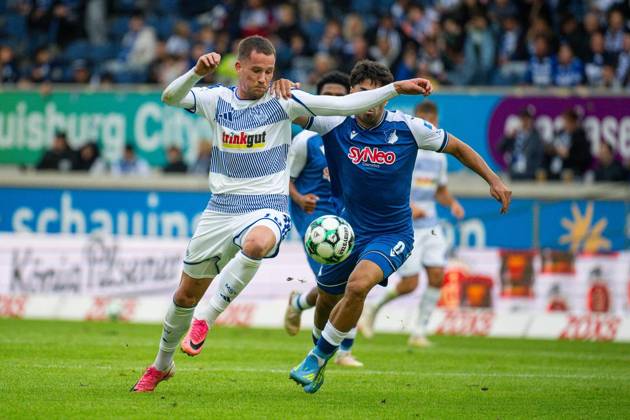 3.Liga MSV Duisburg - TSG Hoffenheim II ** NUR FÜR REDAKTIONELLE ZWECKE ** EDITORIAL USE ONLY **<p>Fußball 3.Liga MSV Duisburg - TSG Hoffenheim II am 10.10.26 in der Schauinsland-Reisen Arena in Duisburg Christian Viet ( Duisburg ) Duisburg Copyright: JakobxKlos