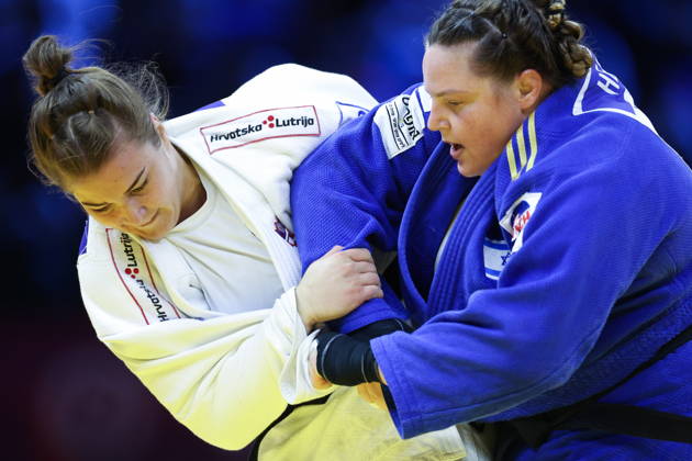 AZERBAIJAN, BAKU - OCTOBER 10, 2026: Croatia s Helena Vukovic (L) and Israel s Raz Hershko fight in their heavyweight bout during the 2026 World Judo Championships at the National Gymnastics Arena 2026 World Judo Championships In Baku  - ZUMAt113 20261010_zaa_t113_400 Copyright: xMikhailxSinitsynx