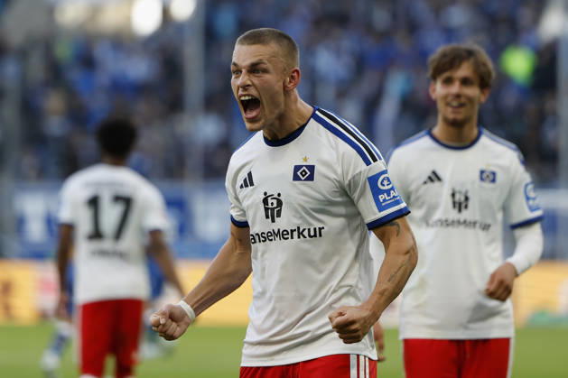 Torschuetze, Scorer Miro Muheim (HSV), Jubel nach seinem Tor zum 2:3, jubelnd, bejubelt, jubelt, jubeln, Cheers after the goal, cheering, celebrated, cheers, cheering, emotionsim Bundesliga-Spiel zwischen der TSG 1899 Hoffenheim und dem Hamburger SV in der PreZero Arena, Sinsheim, Deutschland, am 10. Oktober 2026. in action during the Bundesliga match between TSG 1899 Hoffenheim and Hamburger SV at the PreZero Arena, Sinsheim, Germany, on October 10, 2026. DFB DFL REGULATIONS PROHIBIT ANY USE OF PHOTOGRAPHS AS IMAGE SEQUENCES AND OR QUASI-VIDEO, Copyright: HMBxMedia xHeikoxBecker
