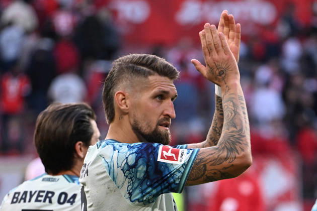 10.10.2026, xsltx, Fussball 1.Bundesliga, FSV Mainz 05 - Bayer 04 Leverkusen v.l. Jubel, Freude über den Sieg Robert Andrich (Bayer 04 Leverkusen) (DFL DFB REGULATIONS PROHIBIT ANY USE OF PHOTOGRAPHS as IMAGE SEQUENCES and or QUASI-VIDEO) Mainz