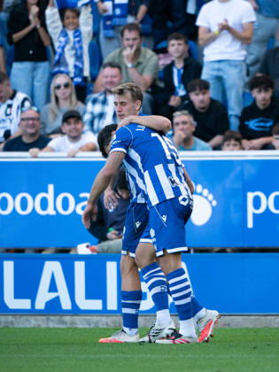 ESP: LaLiga EA Sports Deportivo Alaves v Atletico Madrid Lucas Boye of Deportivo Alaves scores goal and celebrates during LaLiga EA Sports between Deportivo Alaves v Atletico Madrid played at Mendizorroza Stadium in Vitoria-Gasteiz on October 10, 2026 in Spain VITORIA GASTEIZ Spain Futbol Copyright: xAgenciaxLOFx