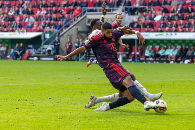 10.10.26 FC Augsburg - FC Bayern München Deutschland, Augsburg, 10.10.2026, Fussball, Bundesliga, Saison 2026 2027, FC Augsburg - FC Bayern München: Ismael Saibari (FC Bayern München).