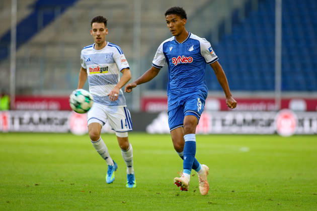 10.10.2026, GER, Fussball, Herren, 3. Liga, Saison 2026 2027, MSV Duisburg - TSG Hoffenheim II Tristan Spranger (TSG II) in Aktion am Ball, Einzelaktion Copyright: xSvenxHanischx