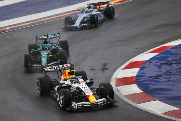 F1 - SINGAPORE GRAND PRIX 2026 41 LINDBLAD Arvid (gbr), Visa Cash App RB F1 Team VCARB03, action during the 2026 Formula 1 Singapore Grand Prix, 17th round of the 2026 Formula One World Championship, WM, Weltmeisterschaft from October 9 to 11, 2026 on the Marina Bay Street Circuit, in Singapore, Singapore - SingaporeSingapore Copyright: xJulienxDelfossex