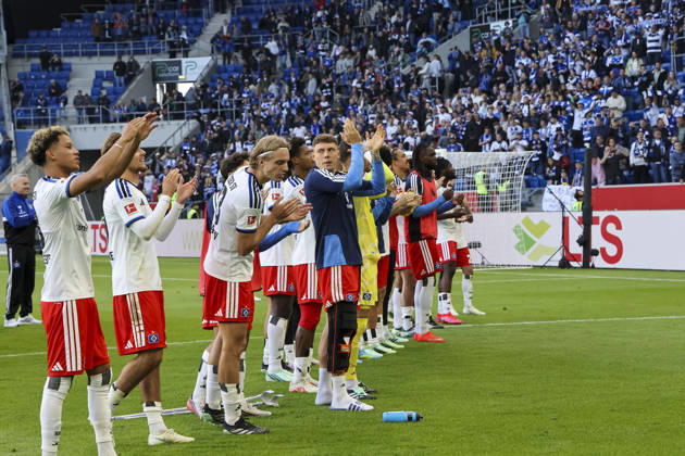 Hamburger SV nach dem Spiel bei den Fans , Deutschland, Fussball, 1. Bundesliga, 5.Spieltag, 2026 2027, TSG Hoffenheim vs. Hamburger SV, 10.10.2026, Sinsheim SNP Arena Deutschland Copyright: xGrantxHubbsx