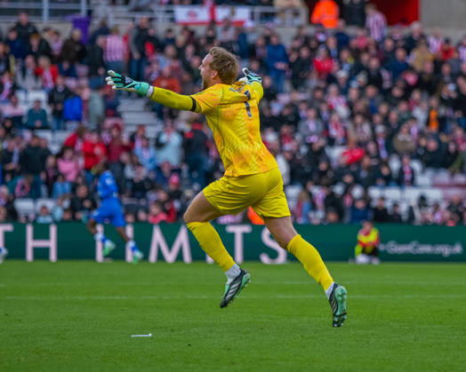 Sunderland v Brighton, Premier League, Football, Stadium Of Light, Sunderland UK - 10 Oct 2026 Bart Verbruggen of Brighton & Hove Albion Football Club celebrates Brighton scoring their second goal Sunderland Stadium Of Light Tyne and Wear UK, UK NEWSPAPERS OUT Copyright: xAdamxCookx