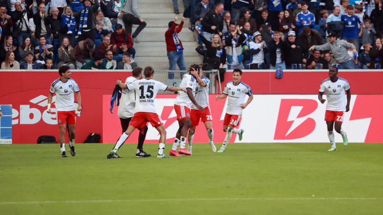 10.10.26 TSG 1899 Hoffenheim - Hamburger SV Deutschland, Sinsheim, 10.10.2026, Fussball, Bundesliga, Saison 2026 2027, TSG 1899 Hoffenheim - Hamburger SV: Terem Moffi (Hamburger SV); Jubel Tor 2:2 Moffi.