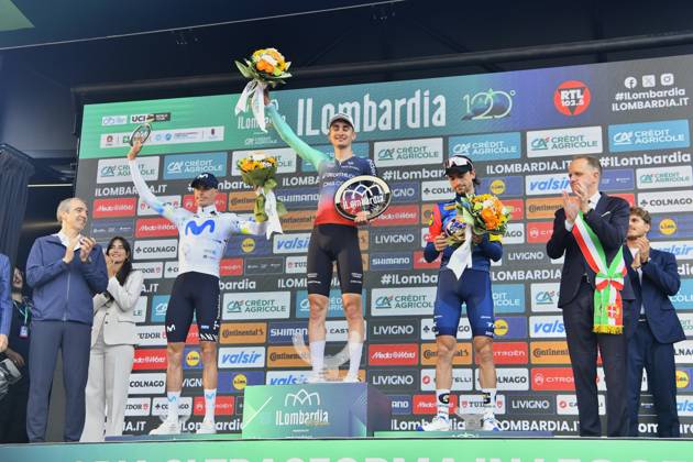 IPA89507947 - The podium at Il Lombardia 2026, a Road cycling, Rad, Radsport, Strasse race in Bergamo, Italy, on October 10, 2026  Copyright: xDavidexVaninetti IPAxSportx xx IPA89507947