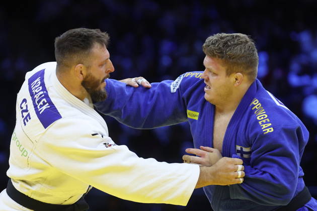 AZERBAIJAN, BAKU - OCTOBER 10, 2026: Czechia s Lukas Krpalek (L) and Finland s Martti Puumalainen fight in their heavyweight bout during the 2026 World Judo Championships at the National Gymnastics Arena 2026 World Judo Championships In Baku  - ZUMAt113 20261010_zaa_t113_415 Copyright: xMikhailxSinitsynx