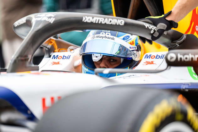 F1 - SINGAPORE GRAND PRIX 2026 41 LINDBLAD Arvid (gbr), Visa Cash App RB F1 Team VCARB03, action during the 2026 Formula 1 Singapore Grand Prix, 17th round of the 2026 Formula One World Championship, WM, Weltmeisterschaft from October 9 to 11, 2026 on the Marina Bay Street Circuit, in Singapore, Singapore - SingaporeSingapore Copyright: xALBERTOxVIMERCATIx