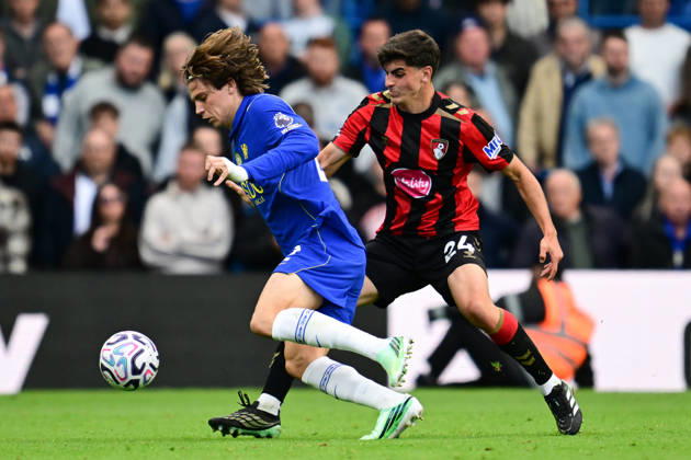 Chelsea v Bournemouth, Premier League Chelsea defender Marco Palestra (2) under pressure from AFC Bournemouth defender Juanlu Sanchez (24) during the Premier League match between Chelsea and Bournemouth at Stamford Bridge, London, UK on 10 October 2026. London Stamford Bridge Greater London UK Editorial use only DataCo restrictions apply See www.football-dataco.com , Copyright: xDennisxGoodwinx PSI-24979-0054