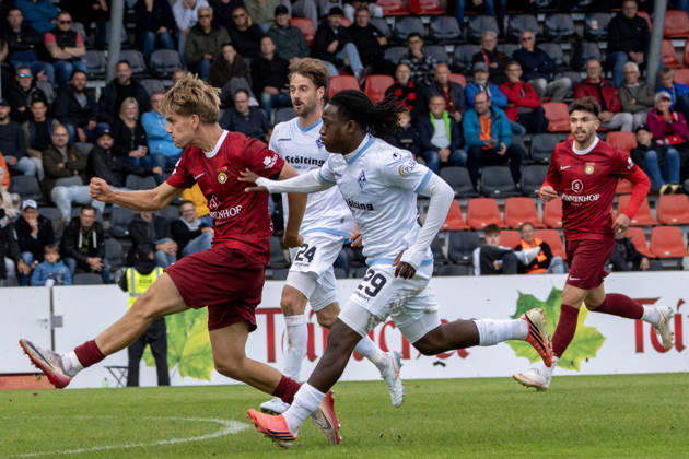 10.10.2026, xerix, Fussball 3.Liga, SG Sonnenhof Grossaspach - SV Waldhof Mannheim v.l. Torschuss von Lukas Stoppel (SG Sonnenhof Großaspach) Aspach