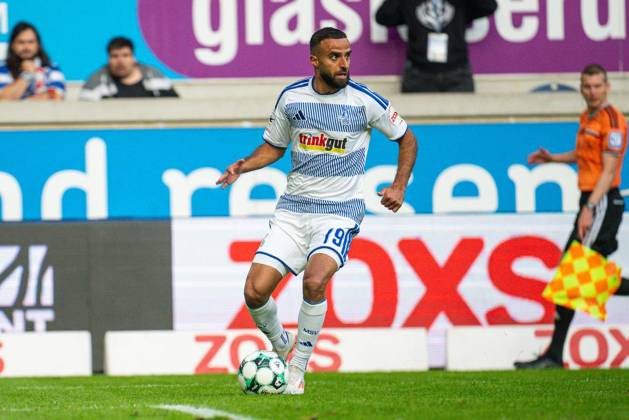 3.Liga MSV Duisburg - TSG Hoffenheim II ** NUR FÜR REDAKTIONELLE ZWECKE ** EDITORIAL USE ONLY **<p>Fußball 3.Liga MSV Duisburg - TSG Hoffenheim II am 10.10.26 in der Schauinsland-Reisen Arena in Duisburg Ramien Safi ( Duisburg ) Duisburg Copyright: JakobxKlos