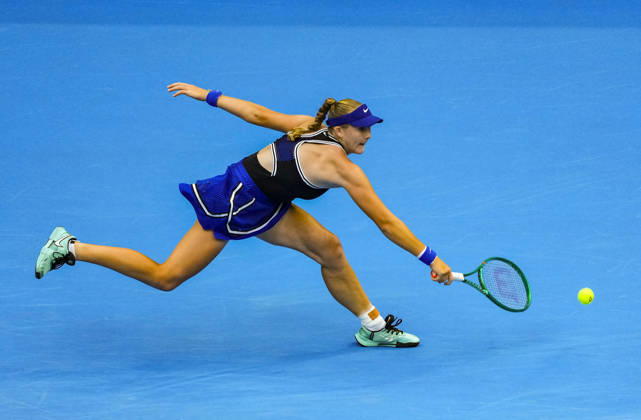 (261010) -- BEIJING, Oct. 10, 2026 -- Mirra Andreeva of Russia hits a return during the women s singles semifinal match against Nikola Bartunkova of the Czech Republic at 2026 China Open tennis tournament in Beijing, China, Oct. 10, 2026. ) (SP)CHINA-BEIJING-TENNIS-CHINA OPEN-WOMEN S SINGLES-SEMIFINAL (CN) SunxFei 