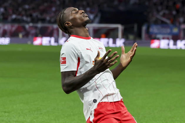 Ezechiel Banzuzi (RB Leipzig) bejubelt seinen Treffer zum 1:0 waehrend des spiels der 1. Bundesliga zwischen RB Leipzig und Eintracht Frankfurt, Red Bull Arena am 10. October 2026 in Leipzig, Deutschland. (Foto von Marco Steinbrenner DeFodi Images) +++ Ezechiel Banzuzi (RB Leipzig) celebrates after scoring his teams first goal during the Bundesliga match between RB Leipzig and Eintracht Frankfurt at Red Bull Arena on October 10, 2026 in Leipzig, Germany. (Photo by Marco Steinbrenner DeFodi Images) DFB DFL REGULATIONS PROHIBIT ANY USE OF PHOTOGRAPHS AS IMAGE SEQUENCES AND OR QUASI-VIDEO. (Photo by Marco Steinbrenner DeFodi Images) -