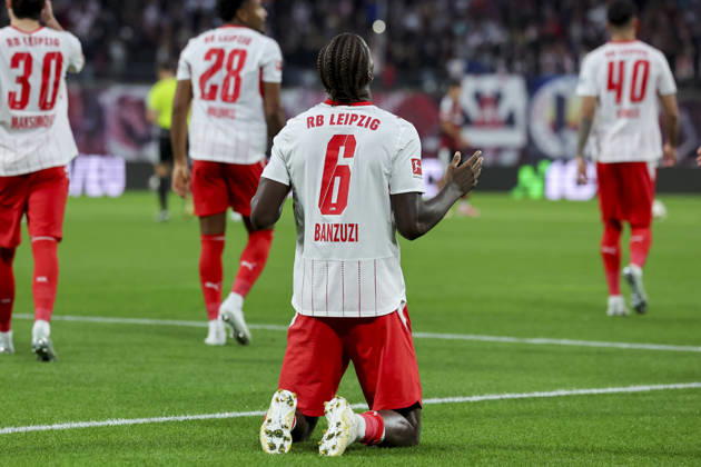 Ezechiel Banzuzi (RB Leipzig) bejubelt seinen Treffer zum 1:0 waehrend des spiels der 1. Bundesliga zwischen RB Leipzig und Eintracht Frankfurt, Red Bull Arena am 10. October 2026 in Leipzig, Deutschland. (Foto von Marco Steinbrenner DeFodi Images) +++ Ezechiel Banzuzi (RB Leipzig) celebrates after scoring his teams first goal during the Bundesliga match between RB Leipzig and Eintracht Frankfurt at Red Bull Arena on October 10, 2026 in Leipzig, Germany. (Photo by Marco Steinbrenner DeFodi Images) DFB DFL REGULATIONS PROHIBIT ANY USE OF PHOTOGRAPHS AS IMAGE SEQUENCES AND OR QUASI-VIDEO. (Photo by Marco Steinbrenner DeFodi Images) -