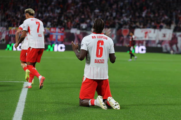 10.10.2026, xtgx, Fussball 1.Bundesliga, RB Leipzig - Eintracht Frankfurt v.l. Torjubel nach dem Tor zum celebrating the goal celebrate 1:0 durch Ezechiel Banzuzi (RB Leipzig) (DFL DFB REGULATIONS PROHIBIT ANY USE OF PHOTOGRAPHS as IMAGE SEQUENCES and or QUASI-VIDEO) Leipzig