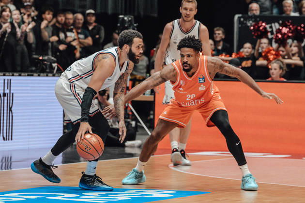 easyCredit Basketball Bundesliga, 5. Spieltag, Niners Chemnitz -Bayern München 10.10.2026 ab 16:00 Uhr Chemnitz, Chemnitz Arena Im Foto: 20 Urald King, 04 Duane Washington JR. easyCredit Basketball Bundesliga, 5. Spieltag, Niners Chemnitz - Bayern München Chemnitz Sachsen Deutschland Copyright: xEHLxMedia MichelxKöhlerx 20261010-Niners-Chemnitz-Bayern-M__nchen-110