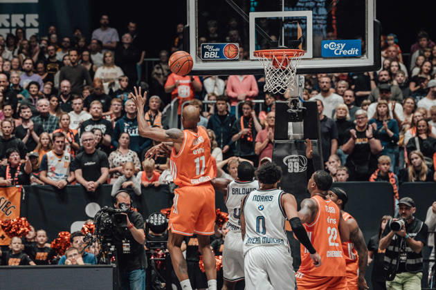 easyCredit Basketball Bundesliga, 5. Spieltag, Niners Chemnitz -Bayern München 10.10.2026 ab 16:00 Uhr Chemnitz, Chemnitz Arena Im Foto: 17 Darion Atkins, easyCredit Basketball Bundesliga, 5. Spieltag, Niners Chemnitz - Bayern München Chemnitz Sachsen Deutschland Copyright: xEHLxMedia MichelxKöhlerx 20261010-Niners-Chemnitz-Bayern-M__nchen-124